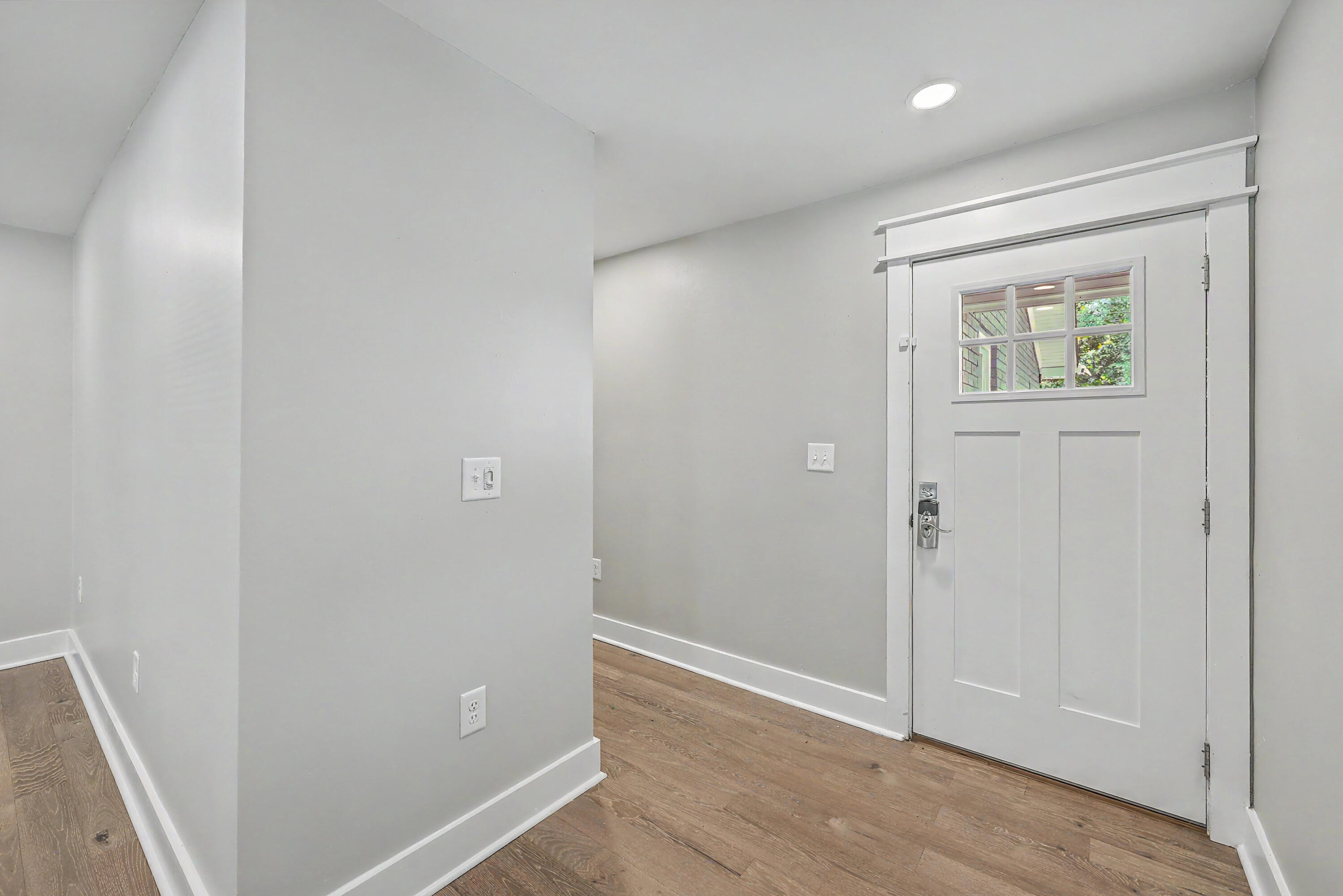 5026 Village Alley