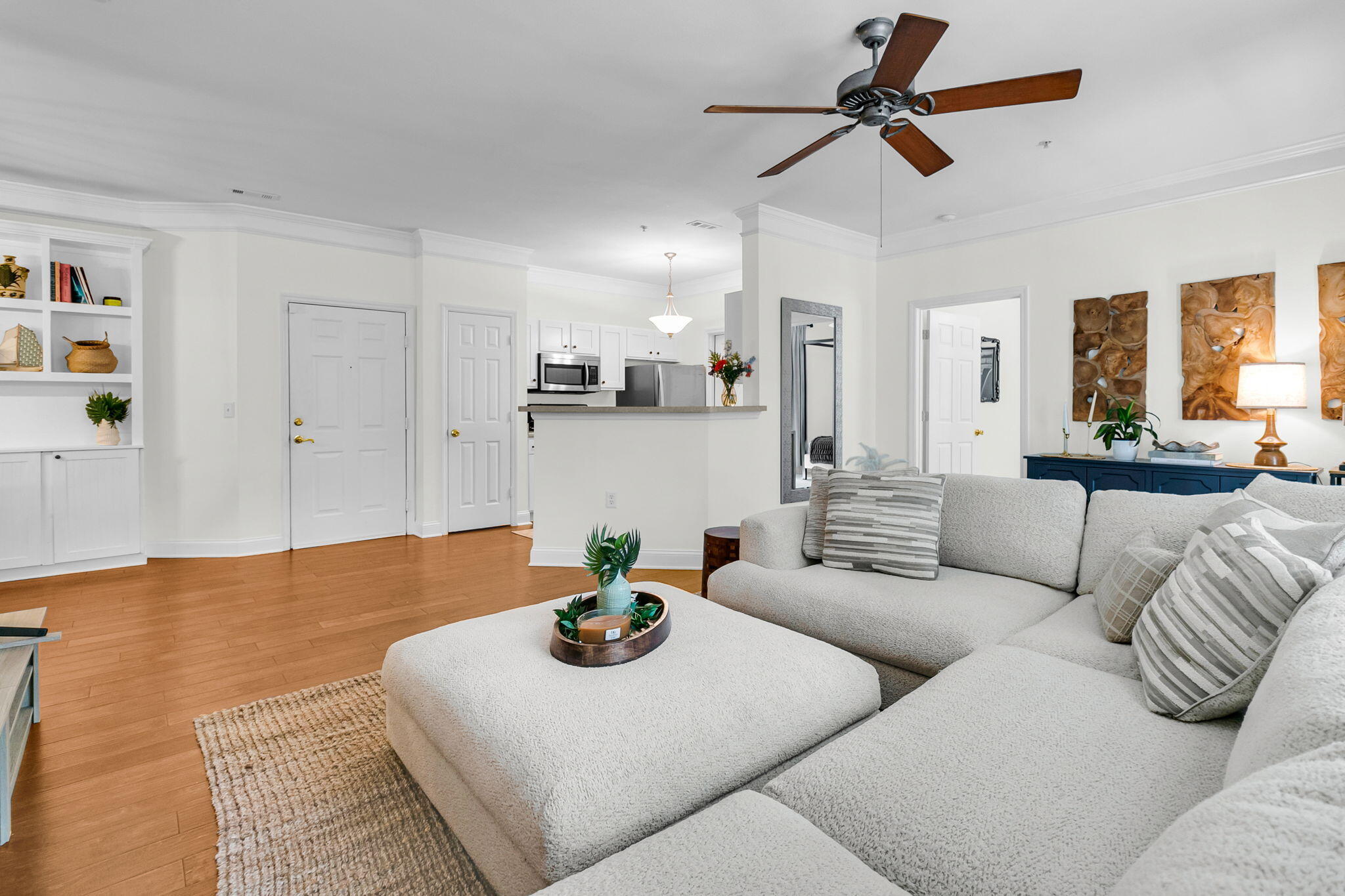 1575 Cambridge Lakes Drive Unit 104e