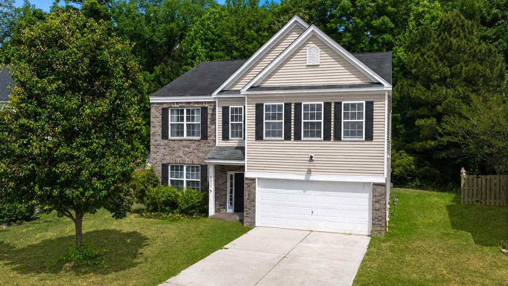 Photo of 2015 Isabela Court, Summerville, SC 29483 (MLS # 26012744)