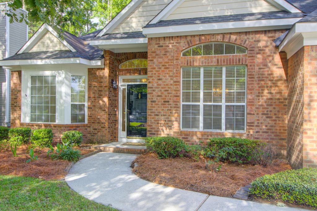 Photo of 1219 Colfax Court, Mount Pleasant, SC 29466 (MLS # 26015085)