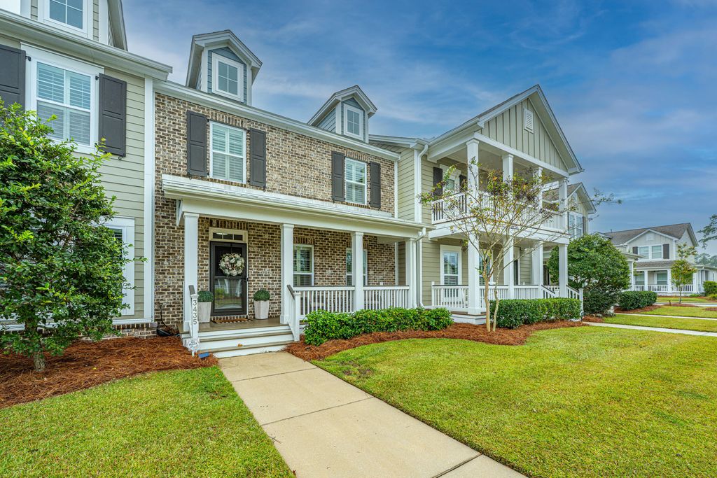 Photo of 3435 Yarmouth Drive, Mount Pleasant, SC 29466 (MLS # 25028772)