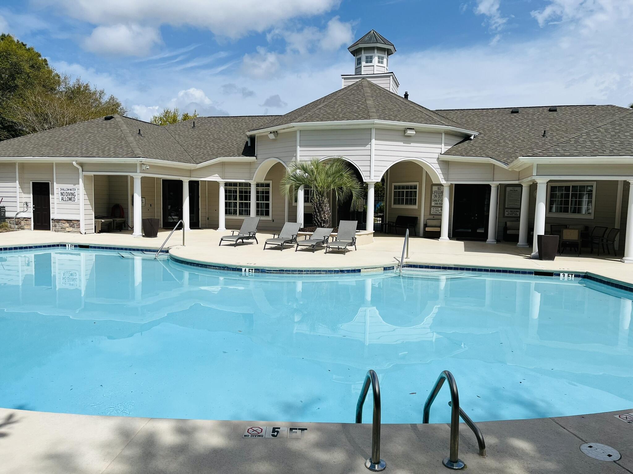 Mount Pleasant, South Carolina 29466, United States, 1 Bedroom Bedrooms, ,1 BathroomBathrooms,Residential,Active,109247