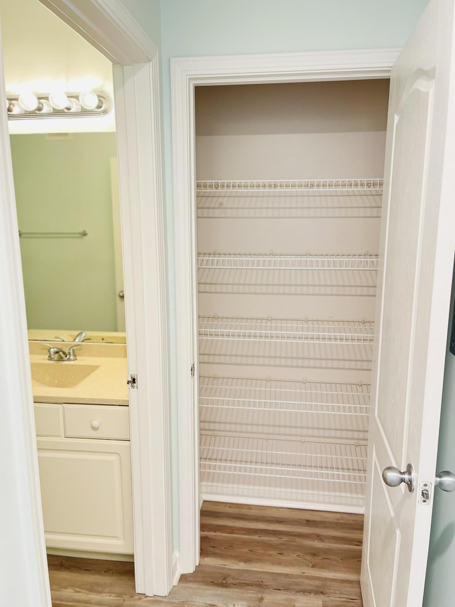 Mount Pleasant, South Carolina 29466, United States, 1 Bedroom Bedrooms, ,1 BathroomBathrooms,Residential,Active,109247