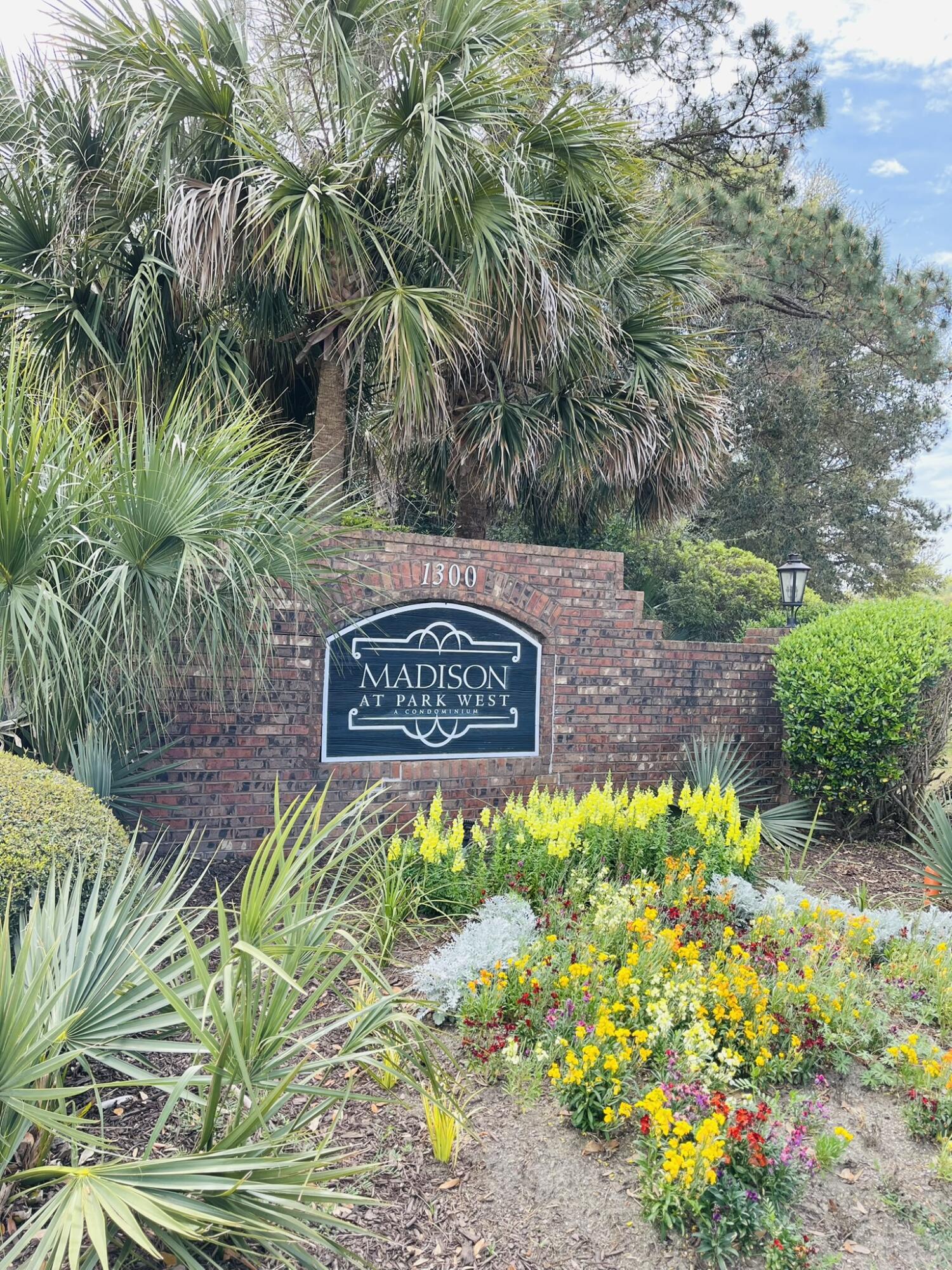 Mount Pleasant, South Carolina 29466, United States, 1 Bedroom Bedrooms, ,1 BathroomBathrooms,Residential,Active,109247