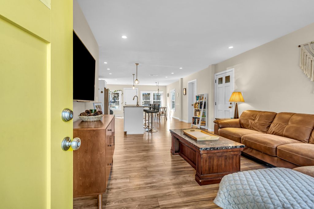 Photo of 655 Wantoot Boulevard, Charleston, SC 29407 (MLS # 26002906)