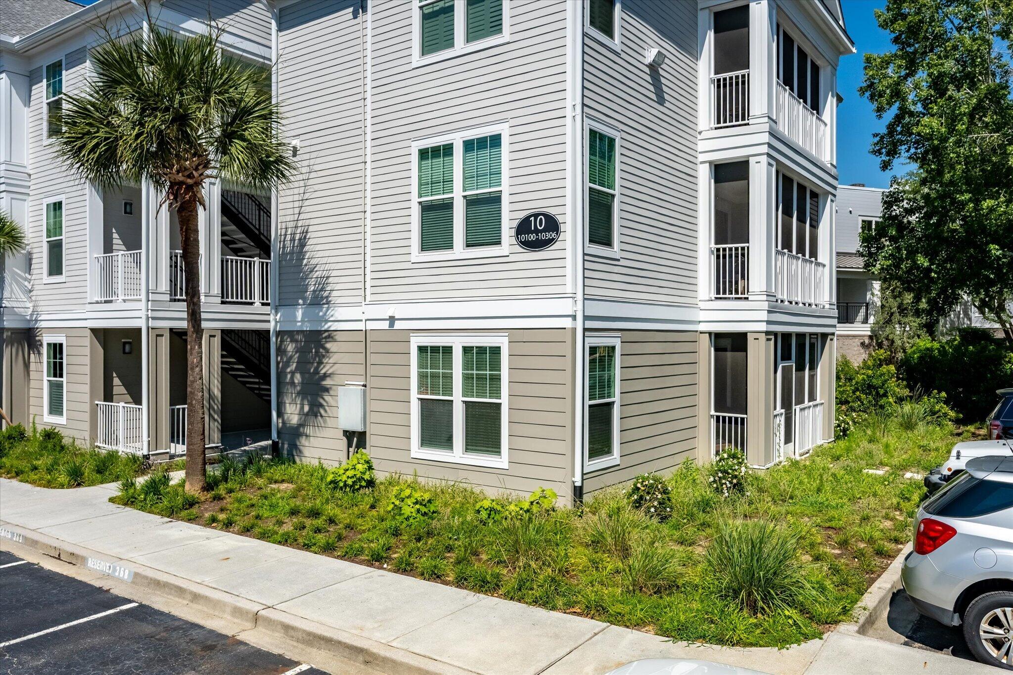 130 River Landing Drive Unit 10100