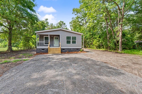 1011 RUSSELLVILLE RD, SAINT STEPHEN, SC 29479 - Image 3511cb51d4e9770e2c19f44016a61ab4/2069154885