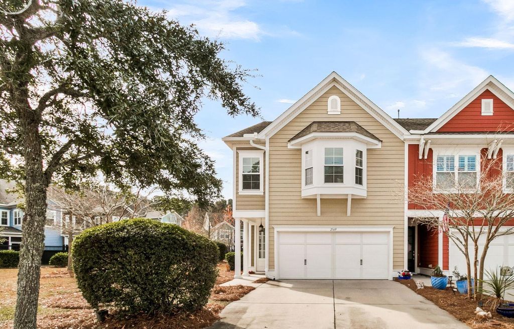Photo of 2569 Kings Gate Lane, Mount Pleasant, SC 29466 (MLS # 25032806)