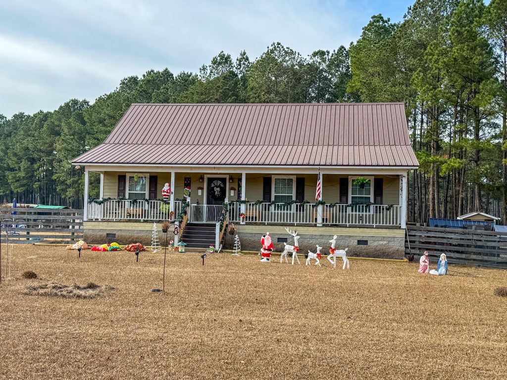 Photo of 4792 Lodge Road, Ehrhardt, SC 29081 (MLS # 25032768)