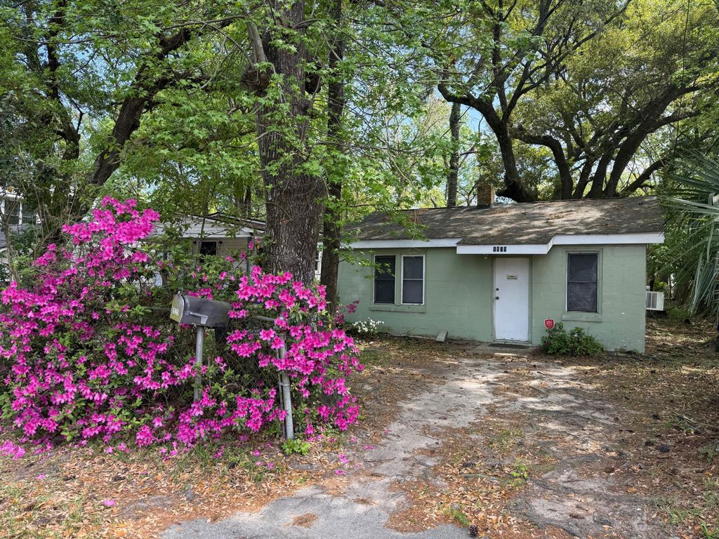 Photo of 1929 Kerry Street, North Charleston, SC 29406 (MLS # 26009688)
