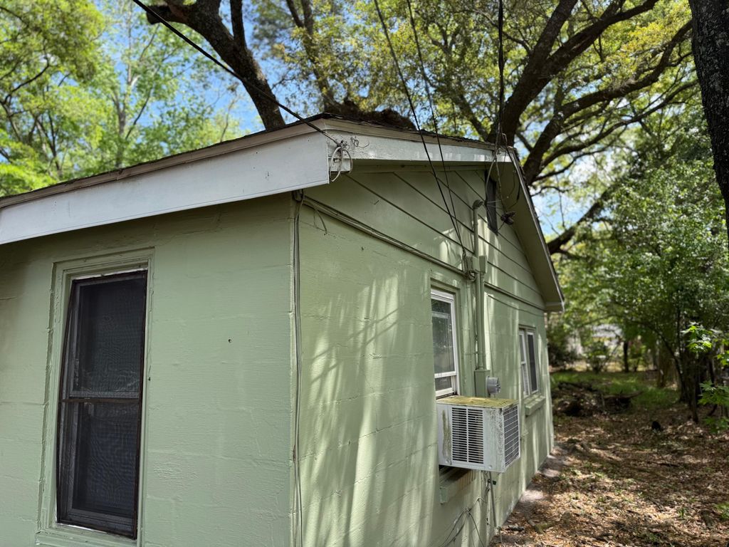 Photo of 1929 Kerry Street, North Charleston, SC 29406 (MLS # 26009688)