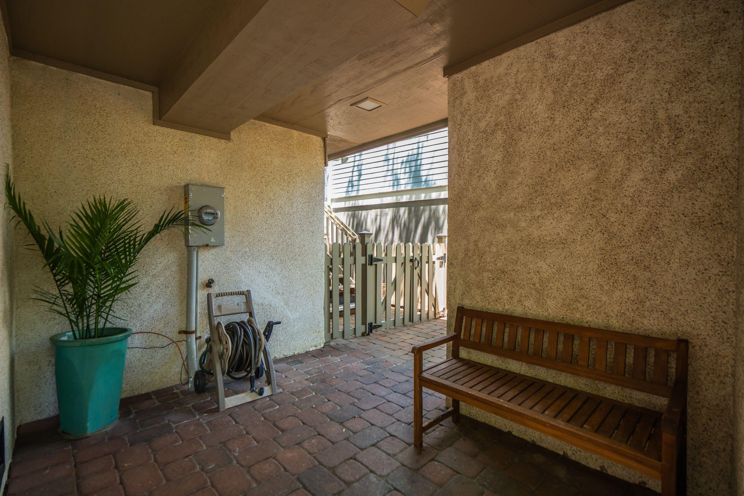 12 Marsh Island Lane
