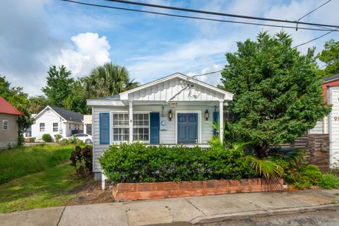 Photo of 9 F Street, Charleston, SC 29403 (MLS # 25016729)