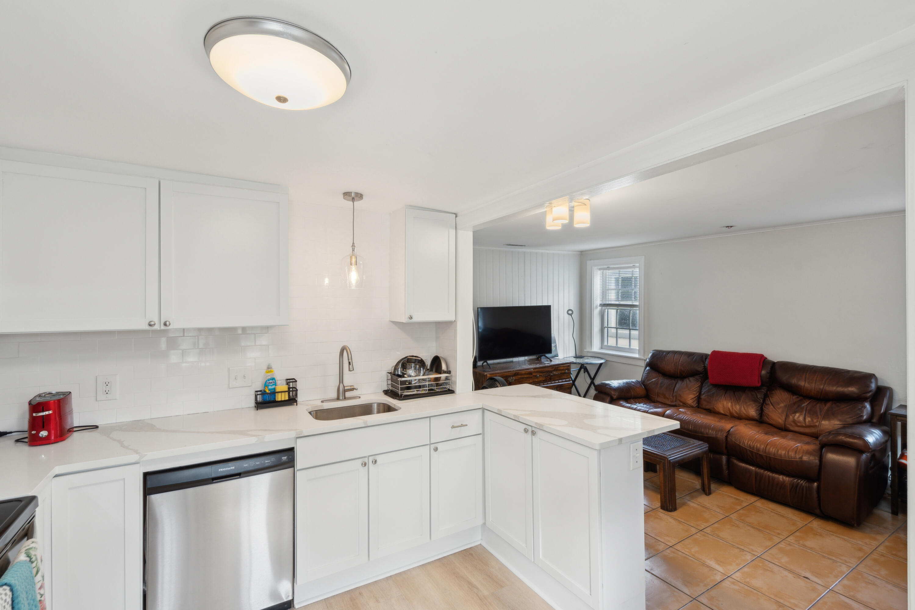 9 F Street