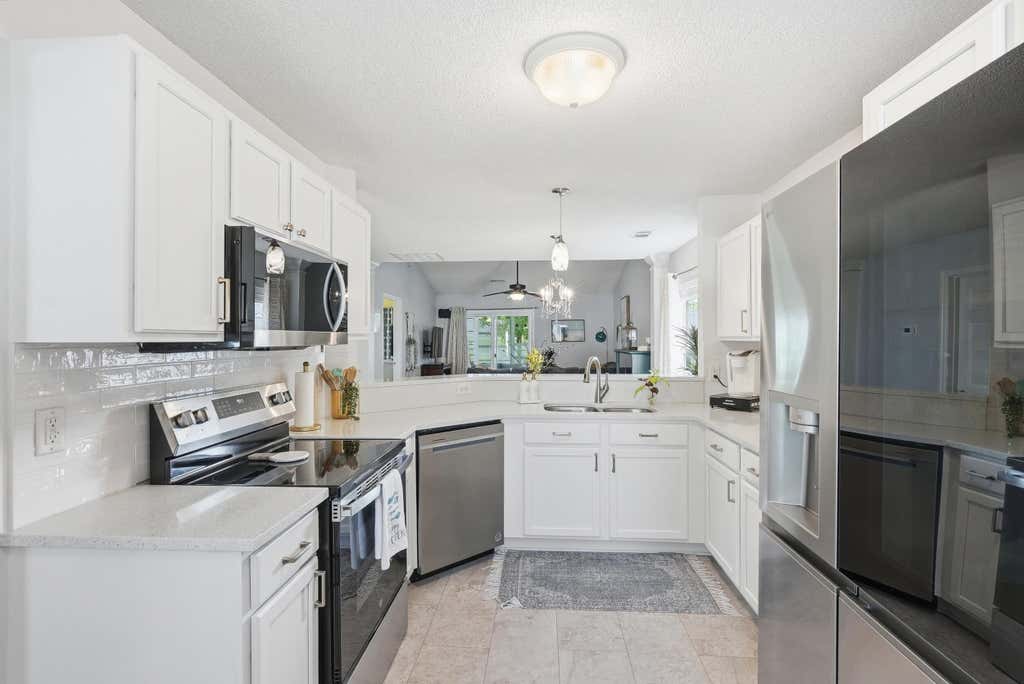 Photo of 7331 Suncatcher Drive, Hanahan, SC 29410 (MLS # 26023782)