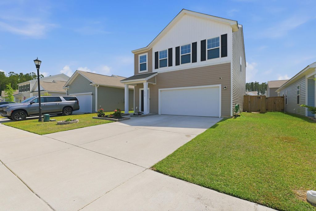 Photo of 5012 Ferry Field Drive, Summerville, SC 29485 (MLS # 26011672)