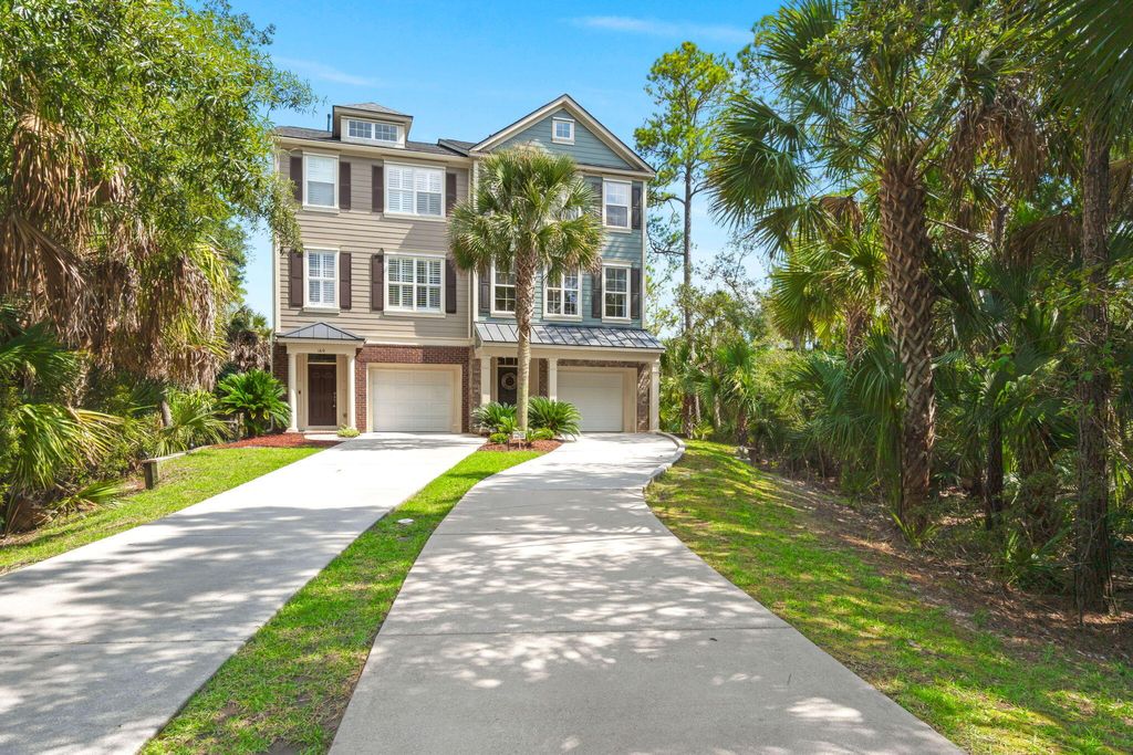 Photo of 164 Palm Cove Way, Mount Pleasant, SC 29466 (MLS # 25024162)