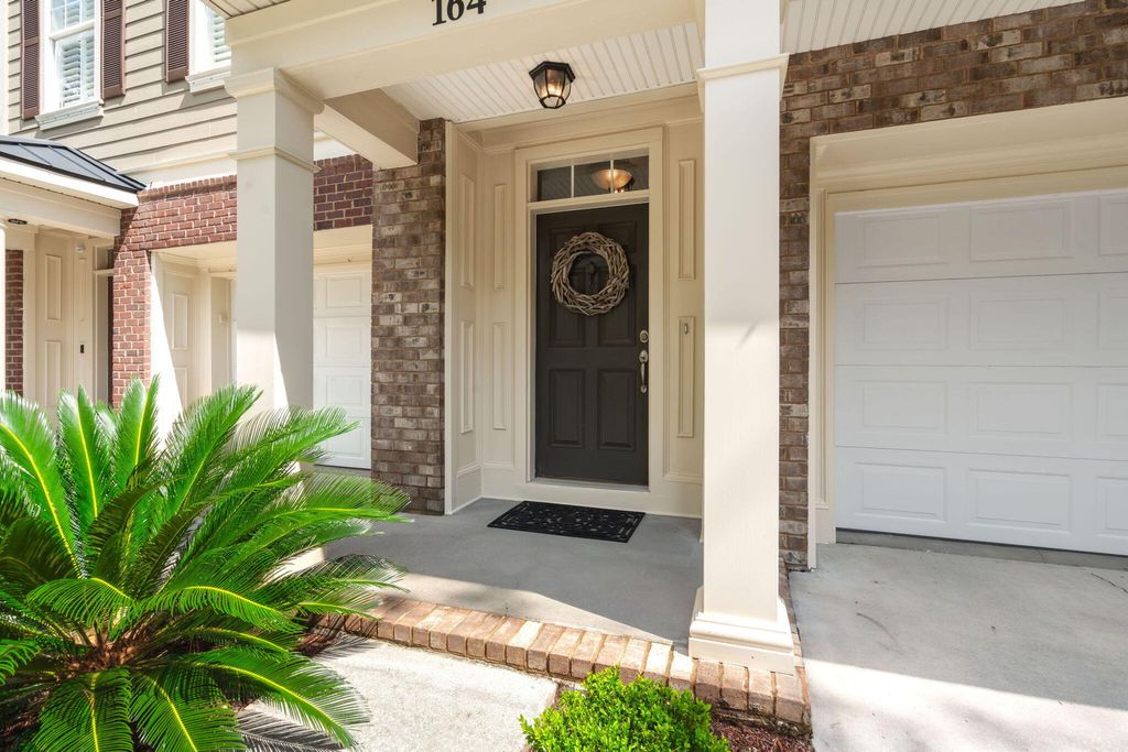 Photo of 164 Palm Cove Way, Mount Pleasant, SC 29466 (MLS # 25024162)