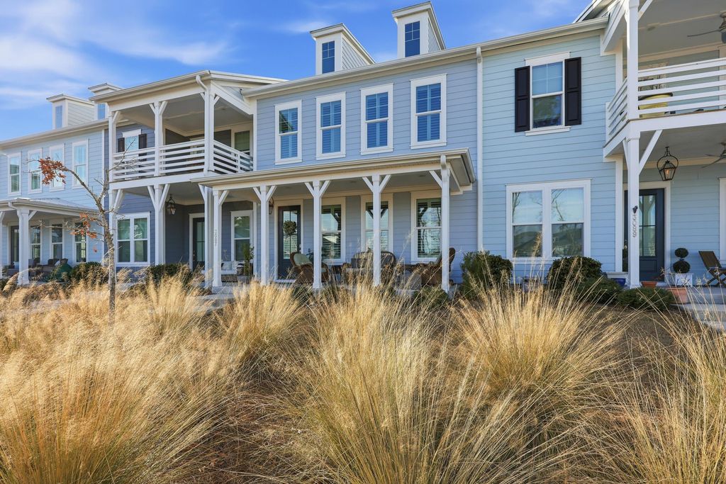 Photo of 3087 Sturbridge Road, Mount Pleasant, SC 29466 (MLS # 26002052)