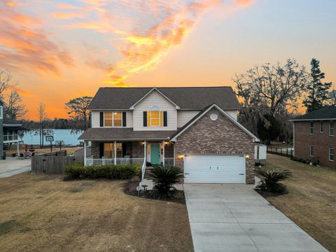 A home in Moncks Corner