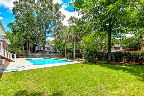 A home in North Charleston