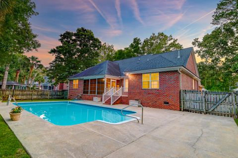 A home in North Charleston