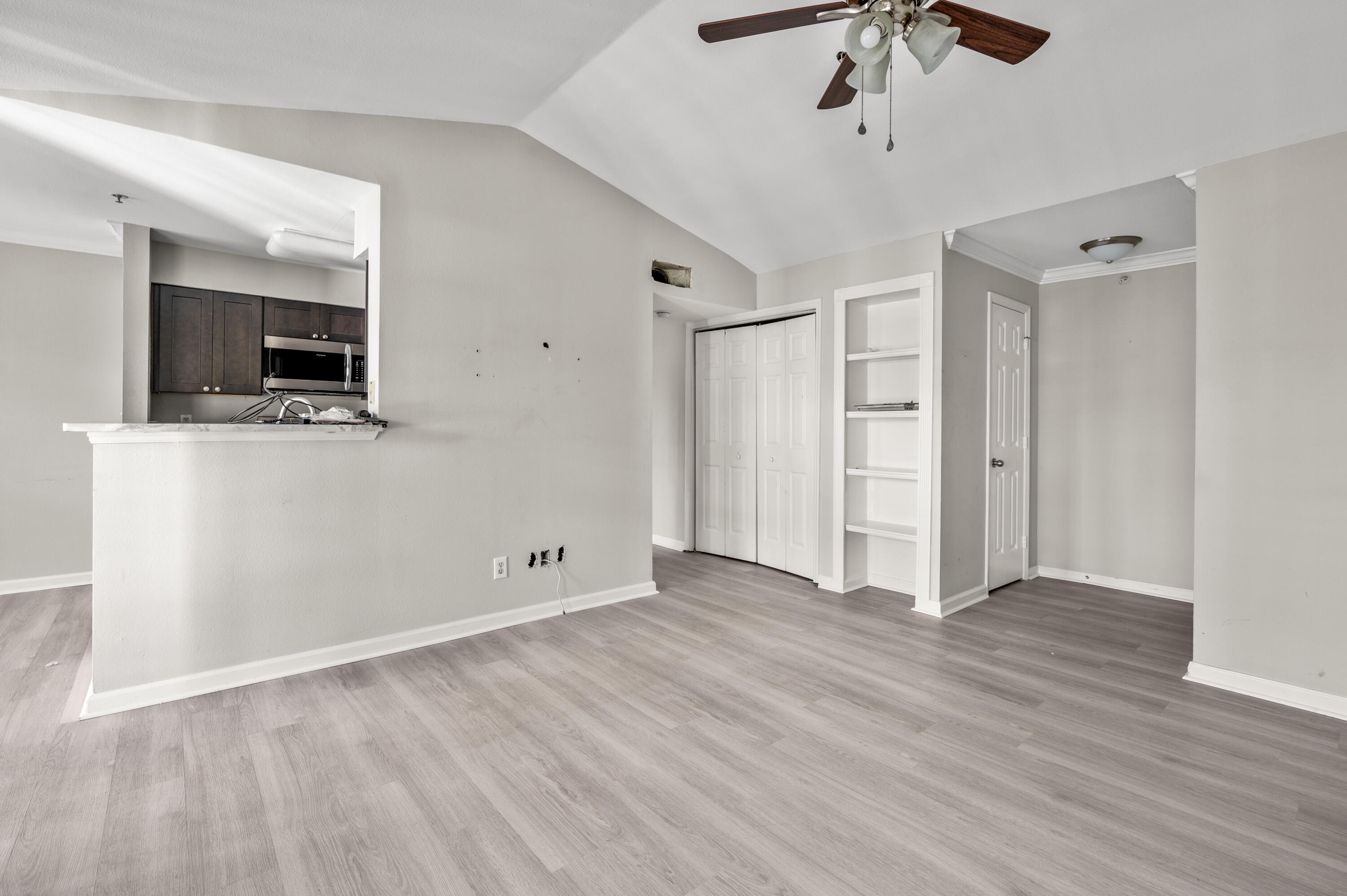 700 Daniel Ellis Drive Apt 2305