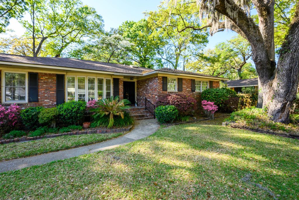 Photo of 1867 Rugby Lane, Charleston, SC 29407 (MLS # 26009208)