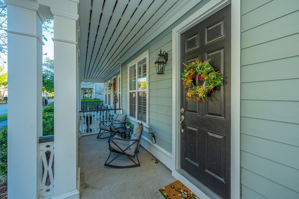 Photo of 2412 Kings Gate Lane, Mount Pleasant, SC 29466 (MLS # 25028304)