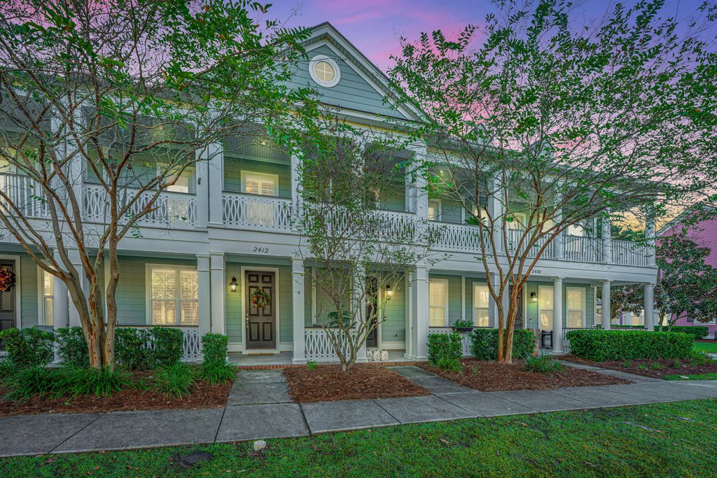 Photo of 2412 Kings Gate Lane, Mount Pleasant, SC 29466 (MLS # 25028304)