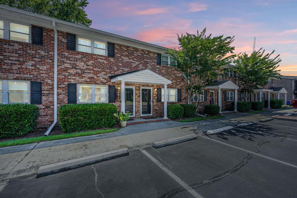 Photo of 1852 Mepkin RD #Unit F4, Charleston, SC 29407 (MLS # 26019269)