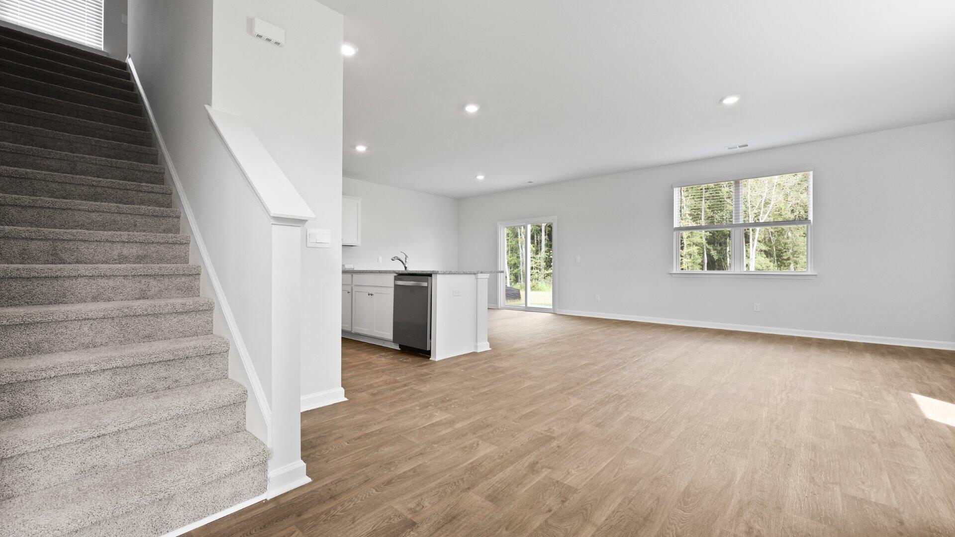 790 Long Bluff Road