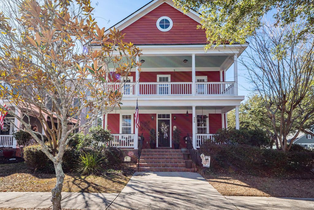 Photo of 400 Hydrangea Street, Summerville, SC 29483 (MLS # 26004310)