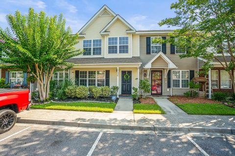 Photo of 536 Candida Drive, Beaufort, SC 29906 (MLS # 25027190)