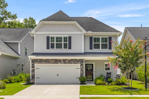 Photo of 1173 Triple Crown Court, Mount Pleasant, SC 29429 (MLS # 25019275) Photo of 1173 Triple Crown Court, Mount Pleasant, SC 29429 (MLS # 25019275)