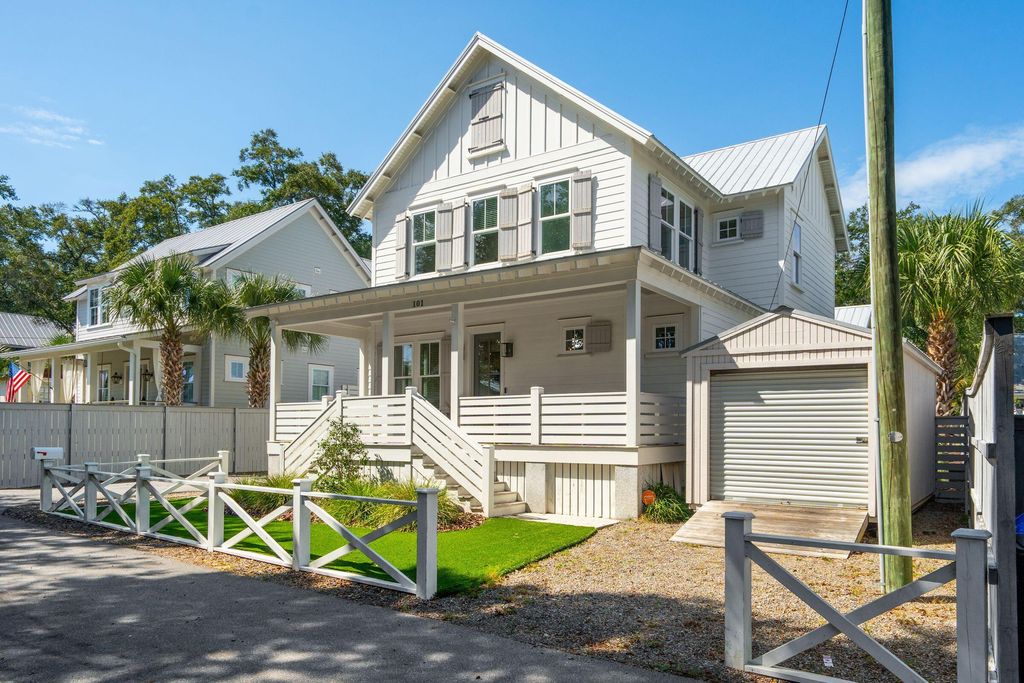 Photo of 101 Ellis Street, Mount Pleasant, SC 29464 (MLS # 25027232)