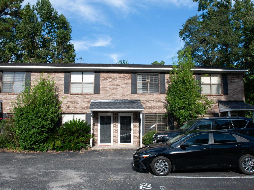 Photo of 6240 Lucille Drive #161-E, North Charleston, SC 29406 (MLS # 25026473)