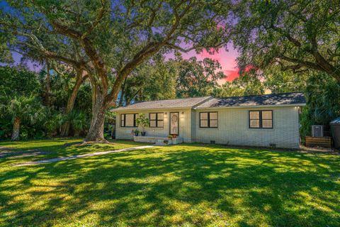 A home in Isle of Palms