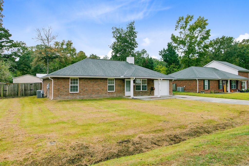 Photo of 1232 Saylor Alley, Moncks Corner, SC 29461 (MLS # 25028609)