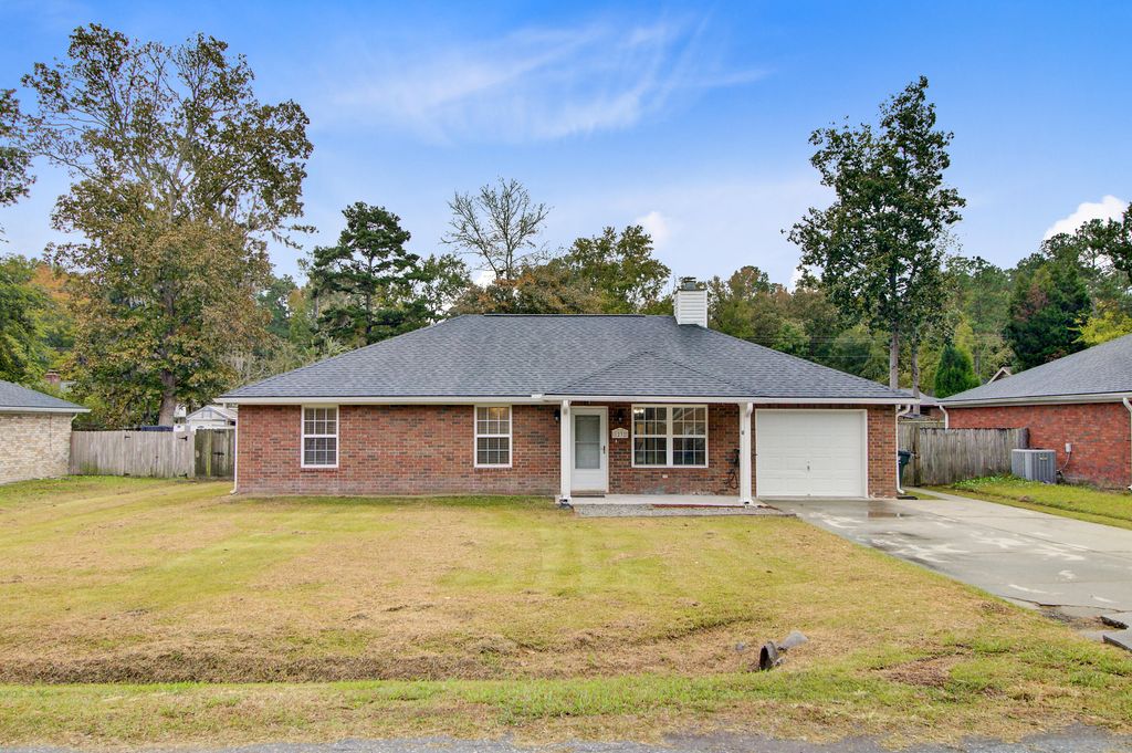 Photo of 1232 Saylor Alley, Moncks Corner, SC 29461 (MLS # 25028609)