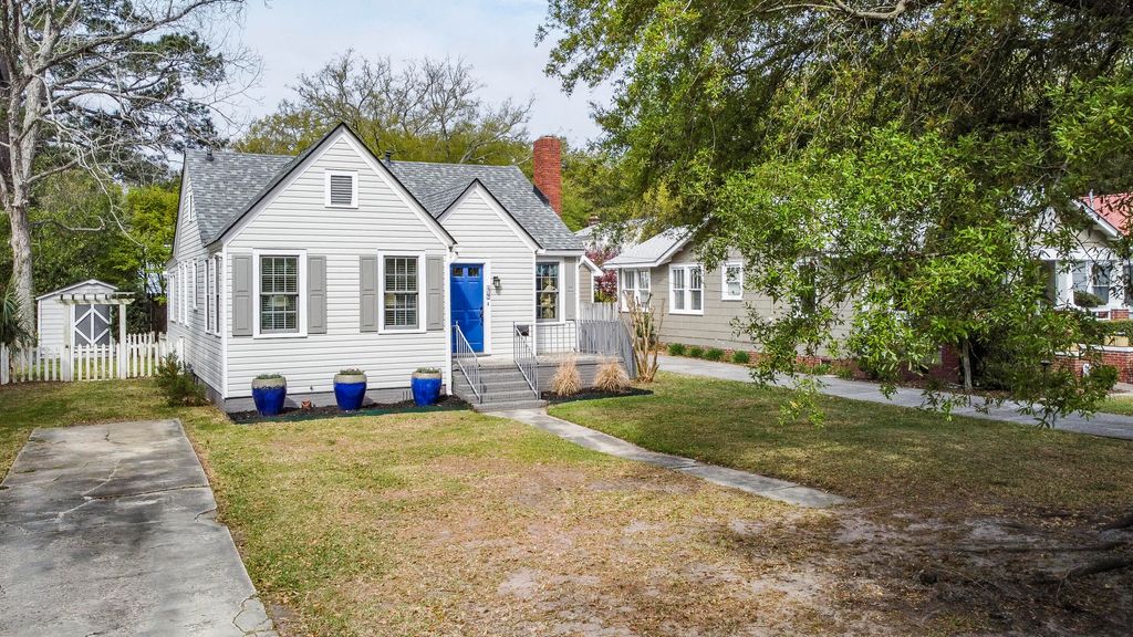 Photo of 49 Clemson Street, Charleston, SC 29403 (MLS # 26008925)