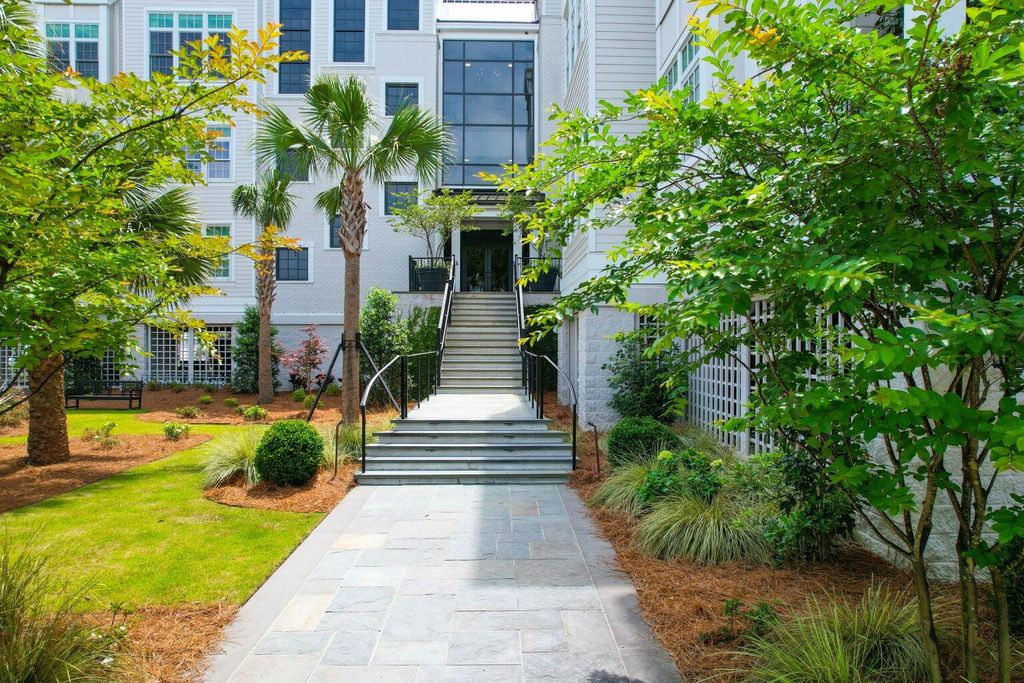 Photo of 108 Fairbanks Oak Alley #201, Charleston, SC 29492 (MLS # 26014142)
