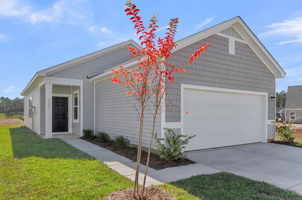 Photo of 5327 Remley Ridge Way, Summerville, SC 29485 (MLS # 26003430)