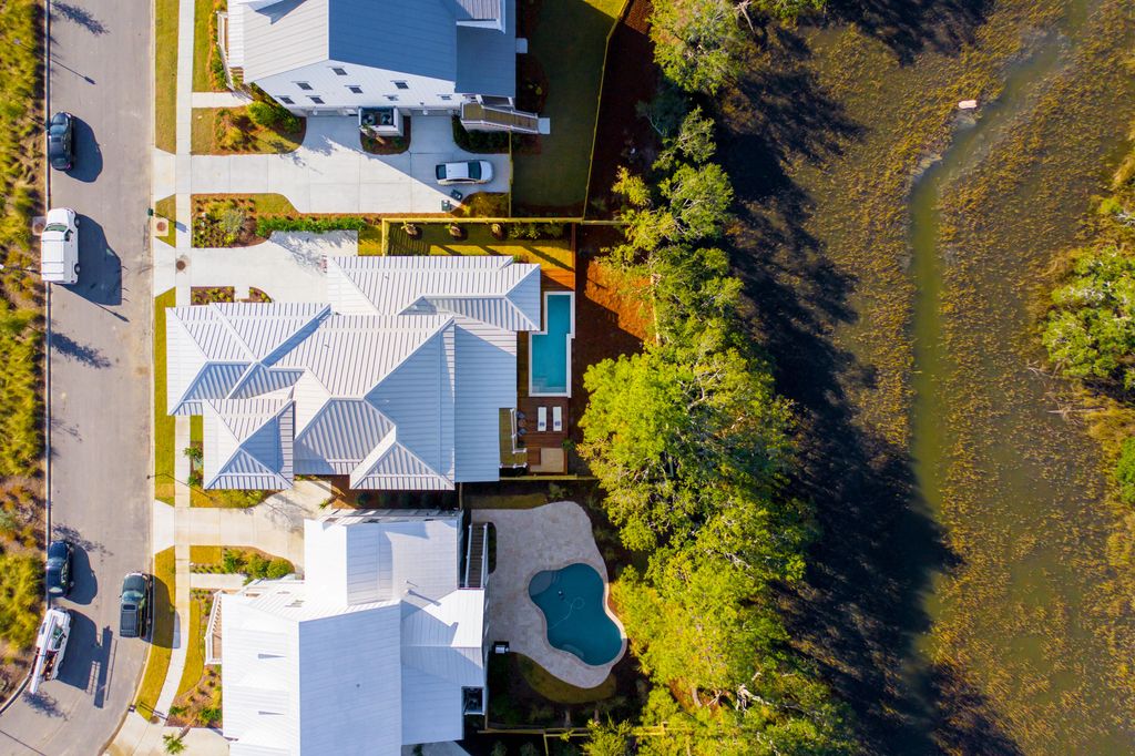 Photo of 1205 Water View Lane, Charleston, SC 29492 (MLS # 26009241)