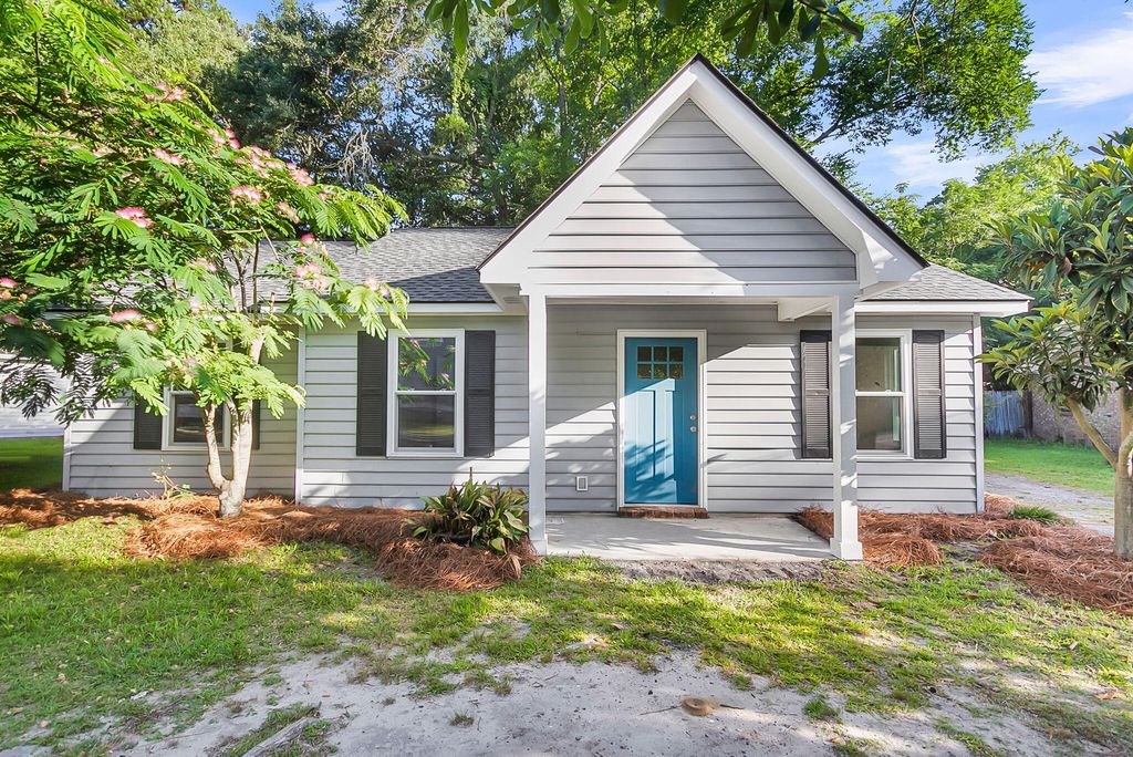 Photo of 232 Germantown Road, Summerville, SC 29483 (MLS # 26015405)