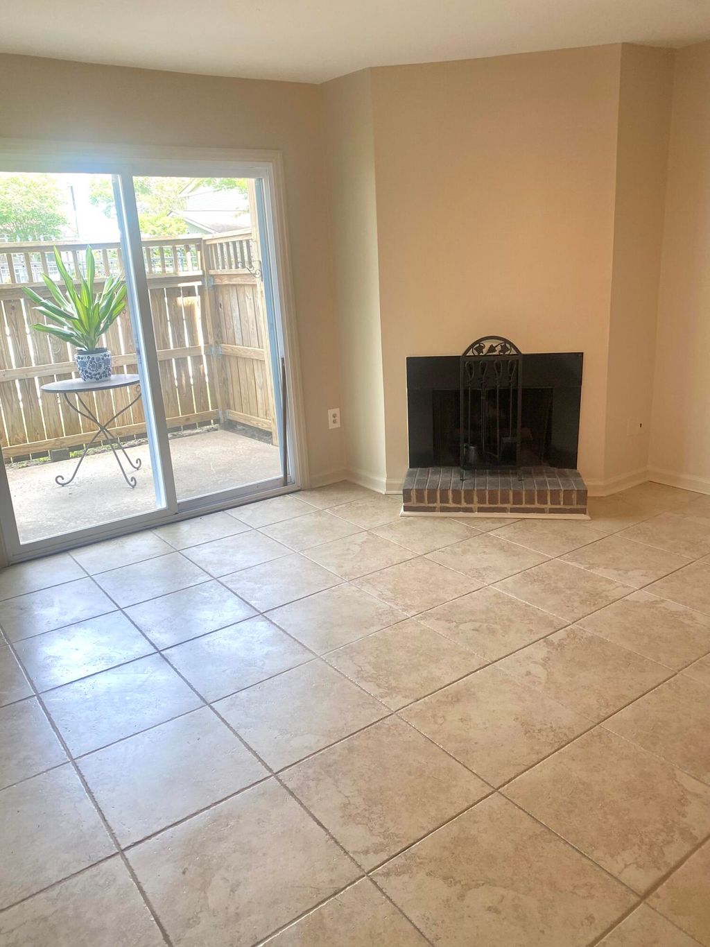 Photo of 1402 Camp Road #6c, Charleston, SC 29412 (MLS # 26011905)