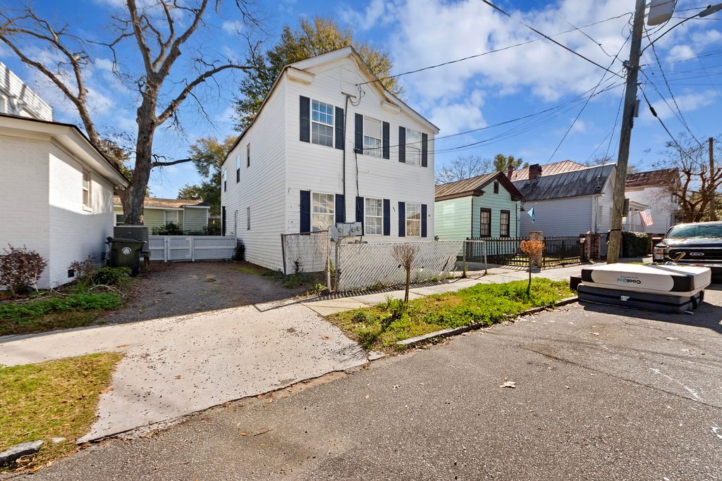 Photo of 16 Killians Street, Charleston, SC 29403 (MLS # 26006812)