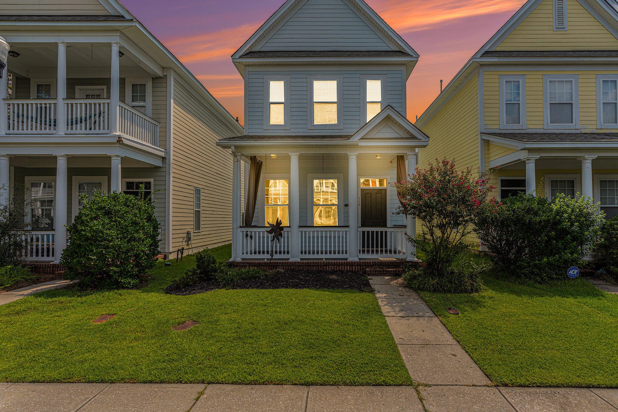 View Summerville, SC 29483 condo