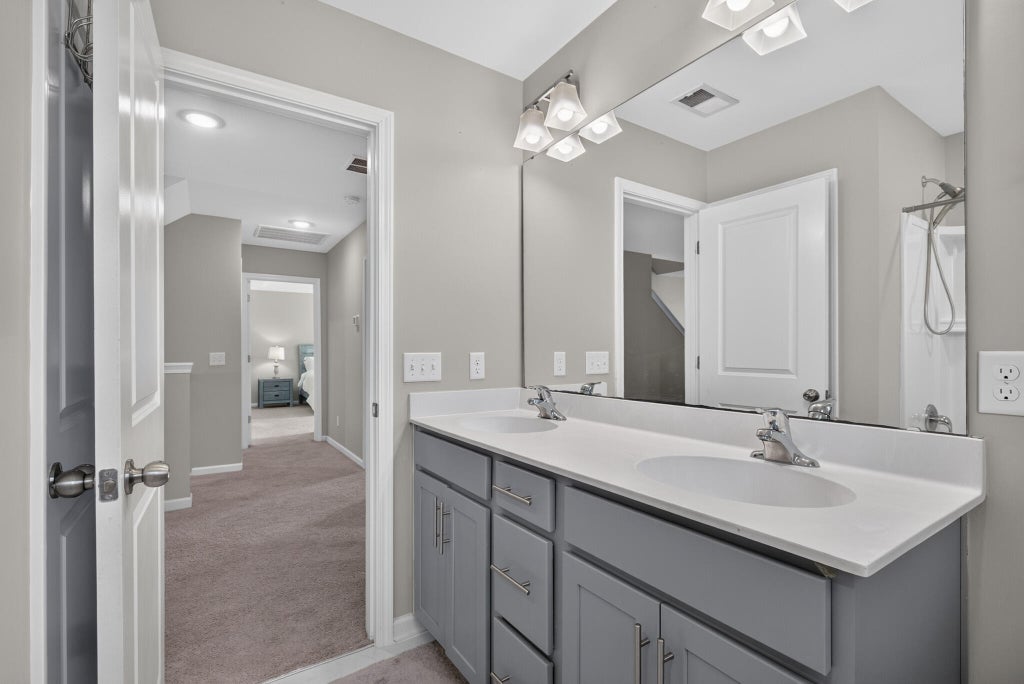 Photo of 151 Lakelyn Road, Moncks Corner, SC 29461 (MLS # 26025345)