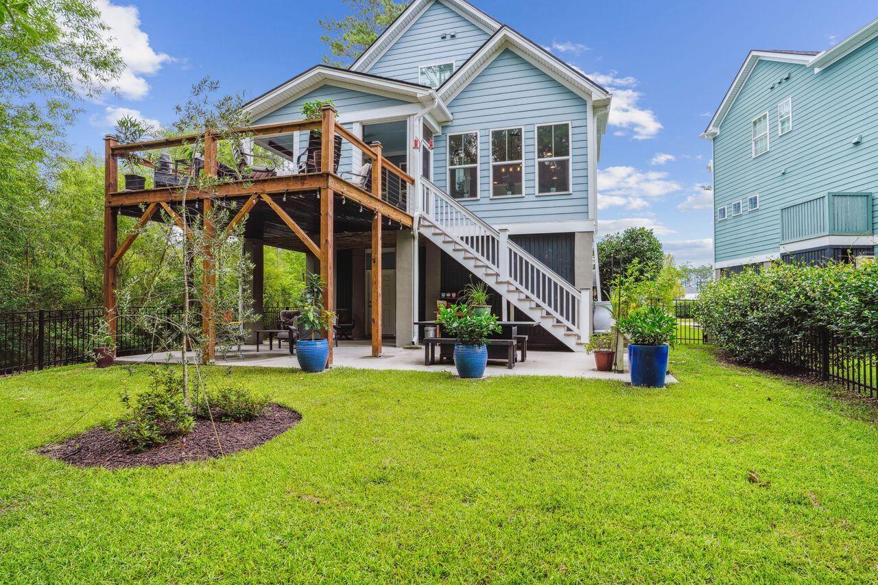 542 Amalie Farms Drive